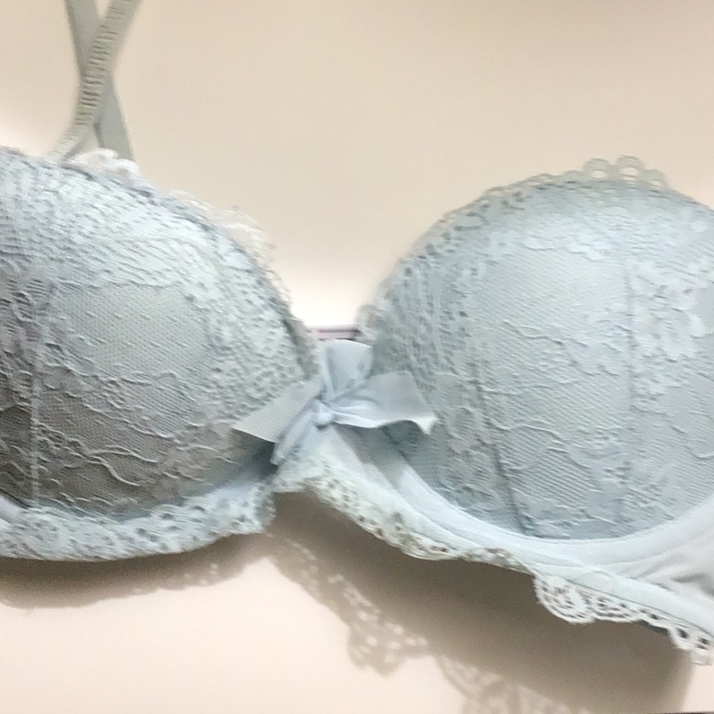 Size 32b baby blue padded push up bra